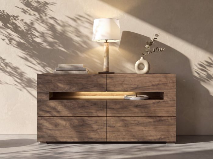 Buffet noyer et acier poli avec éclairage intérieur – Angel Cerdá