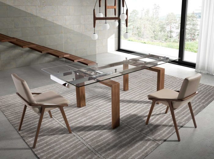 Chaise en similicuir vison – Angel Cerdá