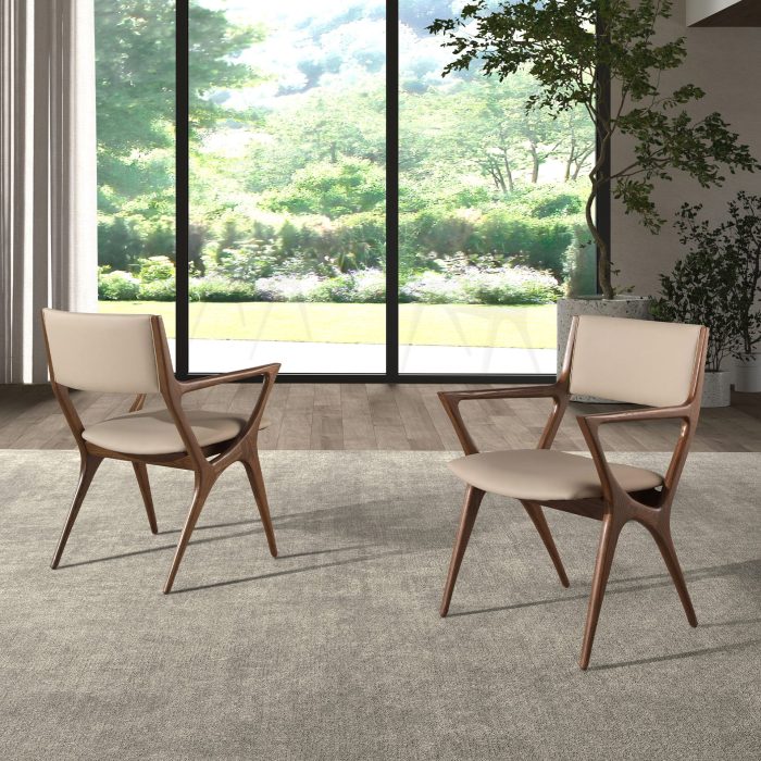 Chaise en similicuir vison – Angel Cerdá Chaise en similicuir vison – Angel Cerdá