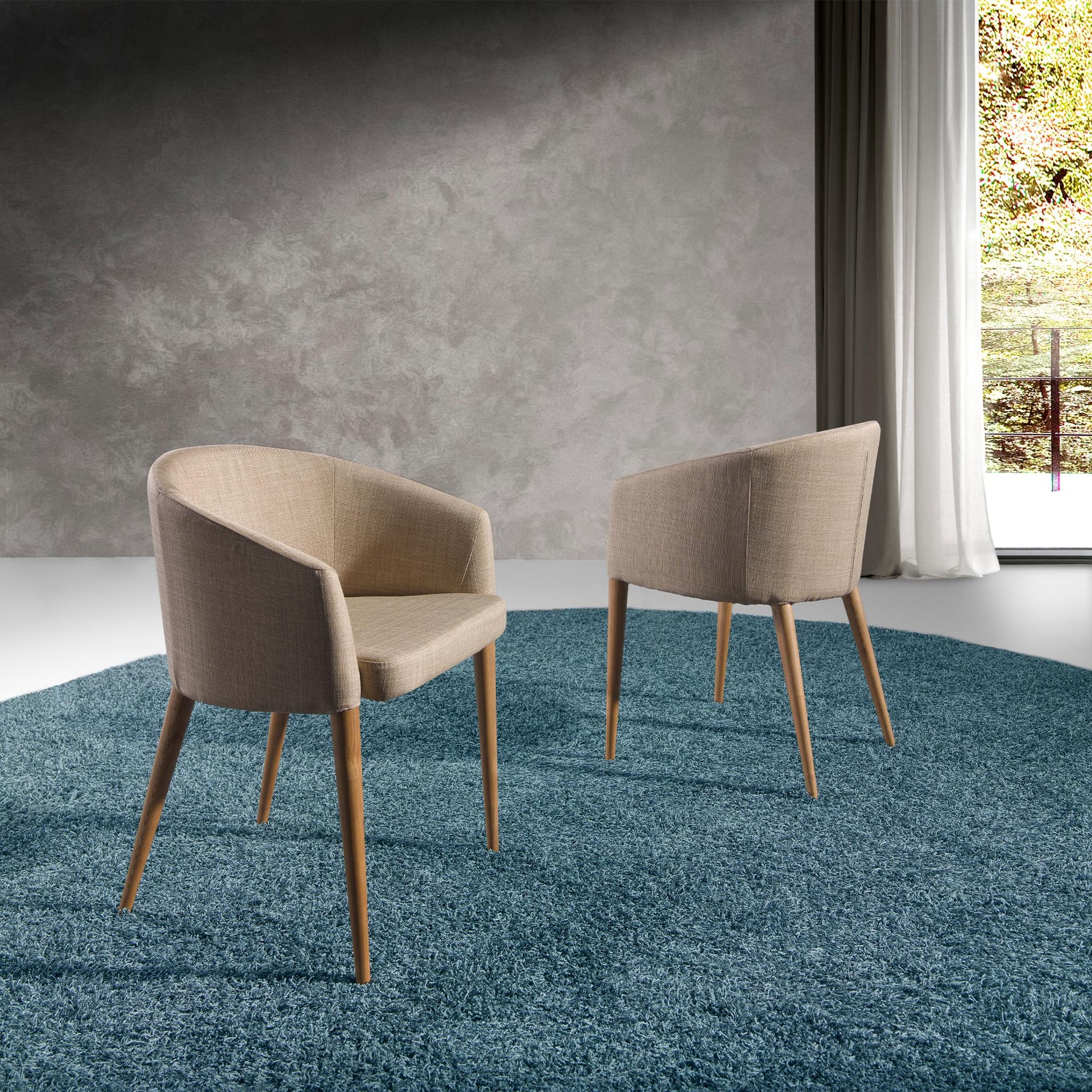 Chaise en tissu beige – Angel Cerdá