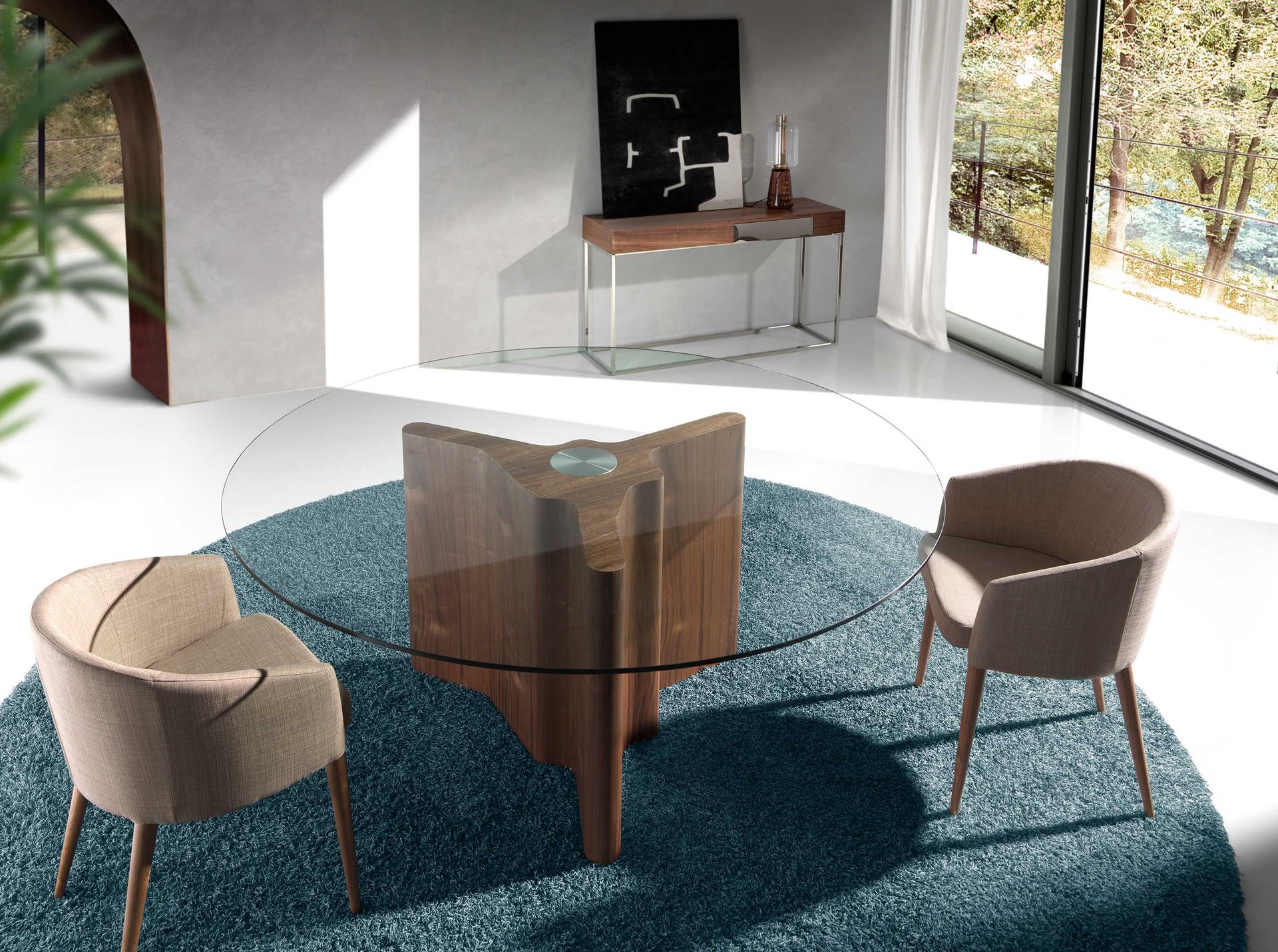 Chaise en tissu beige – Angel Cerdá