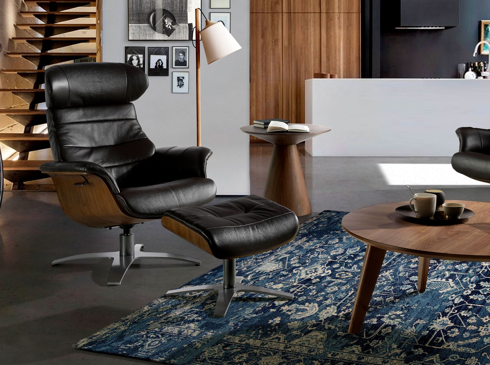 Fauteuil pivotant en cuir brun chocolat – Angel Cerdá