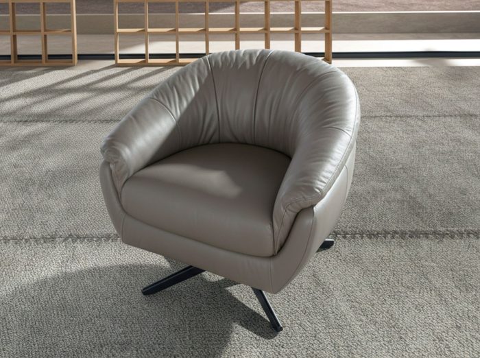 Fauteuil pivotant en cuir gris – Angel Cerdá