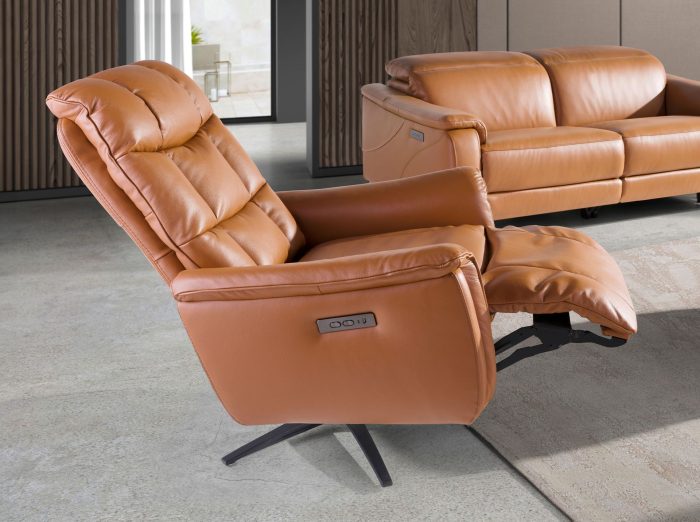 Fauteuil pivotant en cuir marron – Angel Cerdá
